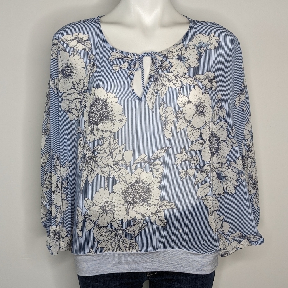 CAbi blue white sheer floral tie neck batwing sleeve blouse XS